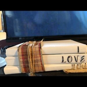 Farmhouse Style Book Decor